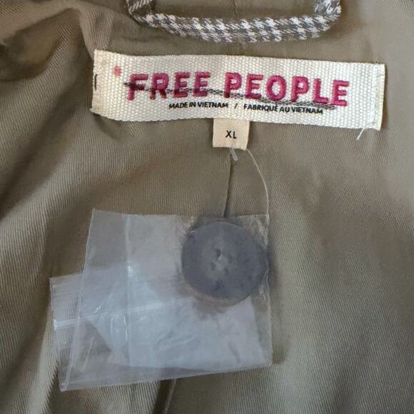 Free People Amber Belted Vest Women's XL Neutral Combo Academia Preppy NEW - Picture 3 of 7